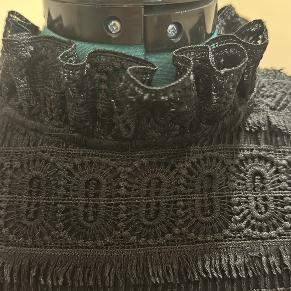 NWOT lace detail top - Picture 4 of 6